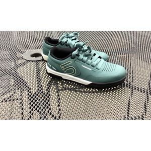 Pair of Five Ten bike shoes, Women’s  Size 5.5. Excellent Condition!